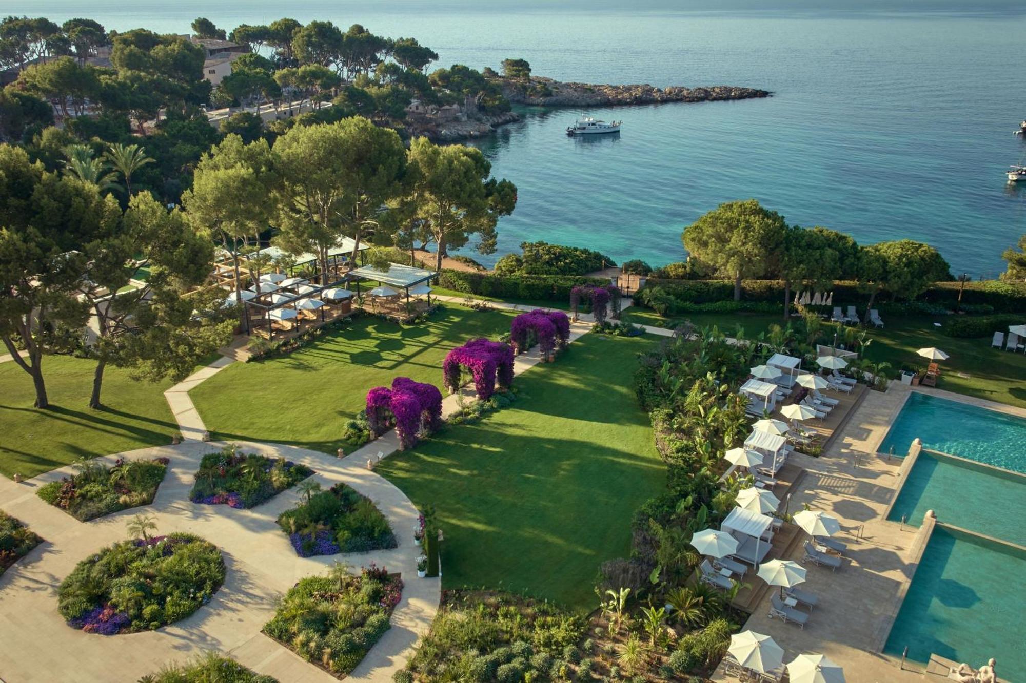 The St. Regis Mardavall Mallorca Resort Palmanova Εξωτερικό φωτογραφία