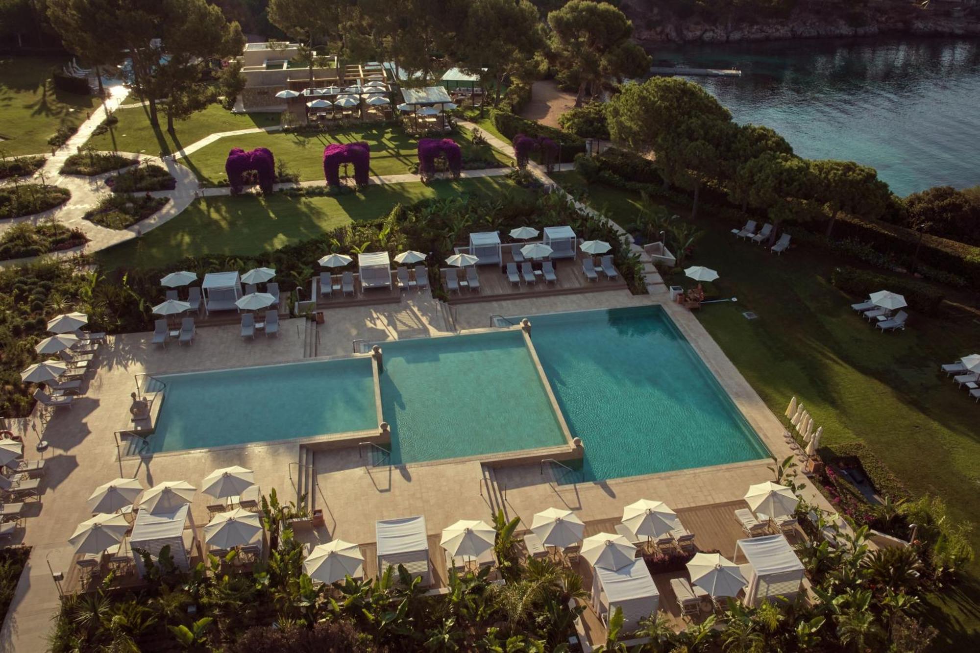 The St. Regis Mardavall Mallorca Resort Palmanova Εξωτερικό φωτογραφία