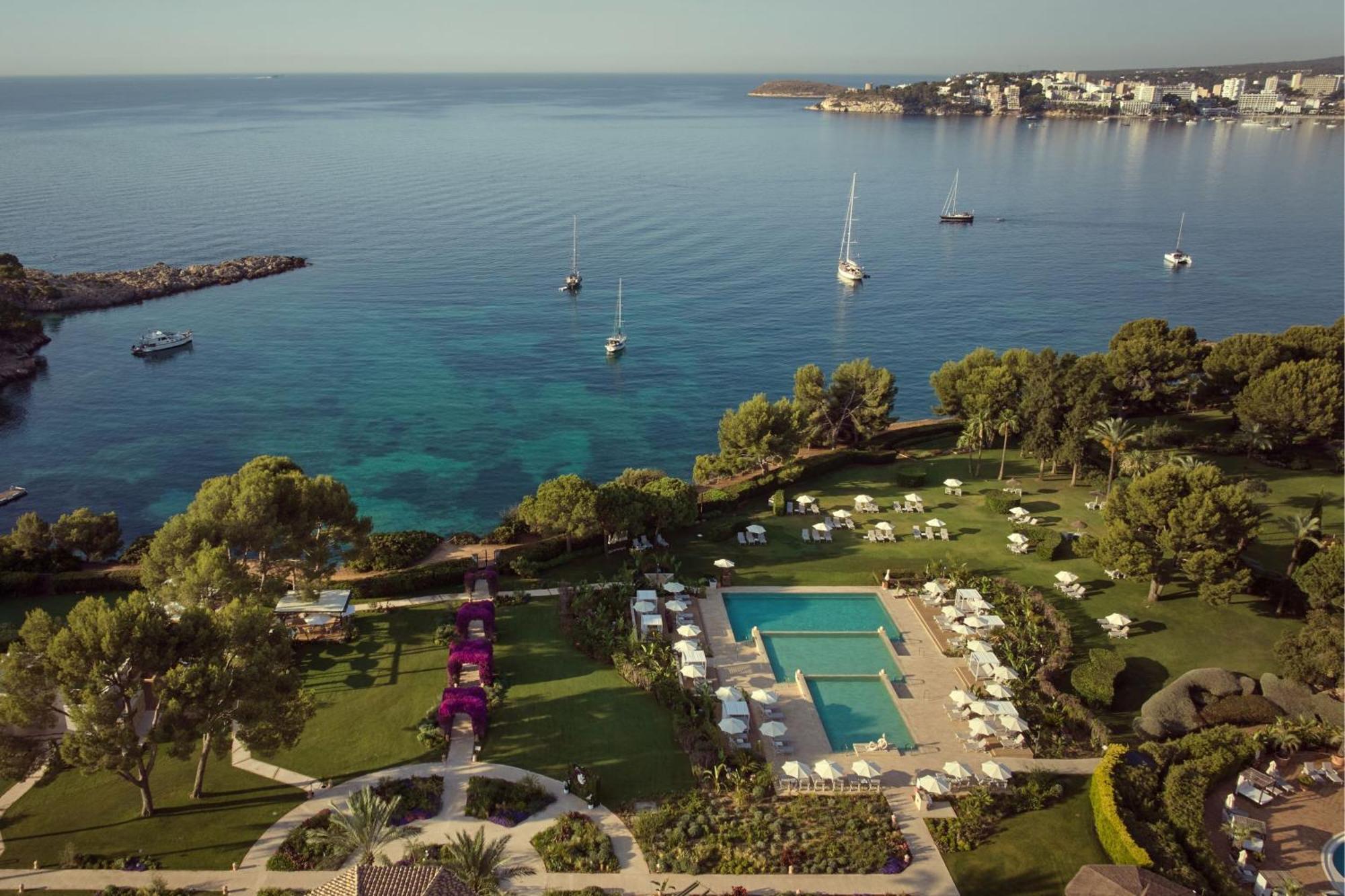 The St. Regis Mardavall Mallorca Resort Palmanova Εξωτερικό φωτογραφία